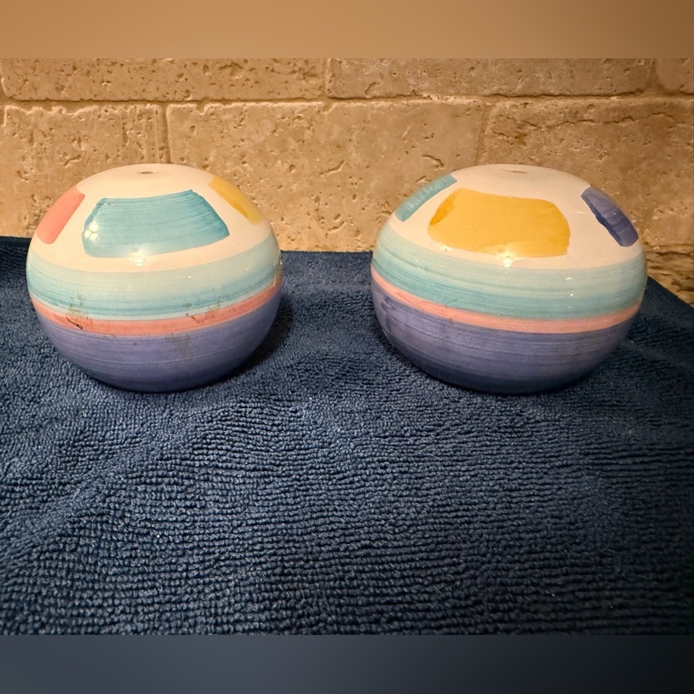 Caleca Pottery, hand painted, an Italian brand set of salt & pepper shakers.